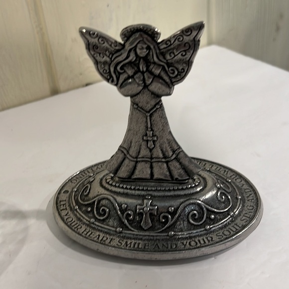 Silver medal and glass angle praying basket weave glass trinket box - Picture 5 of 9